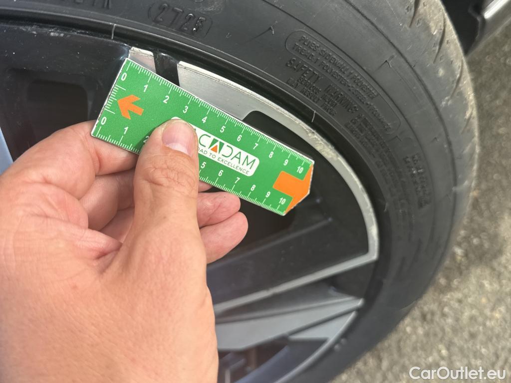  Peugeot  308 PEUGEOT  SW / 2021 / 5P / Break BlueHDi 130 EAT8 ALLURE #22