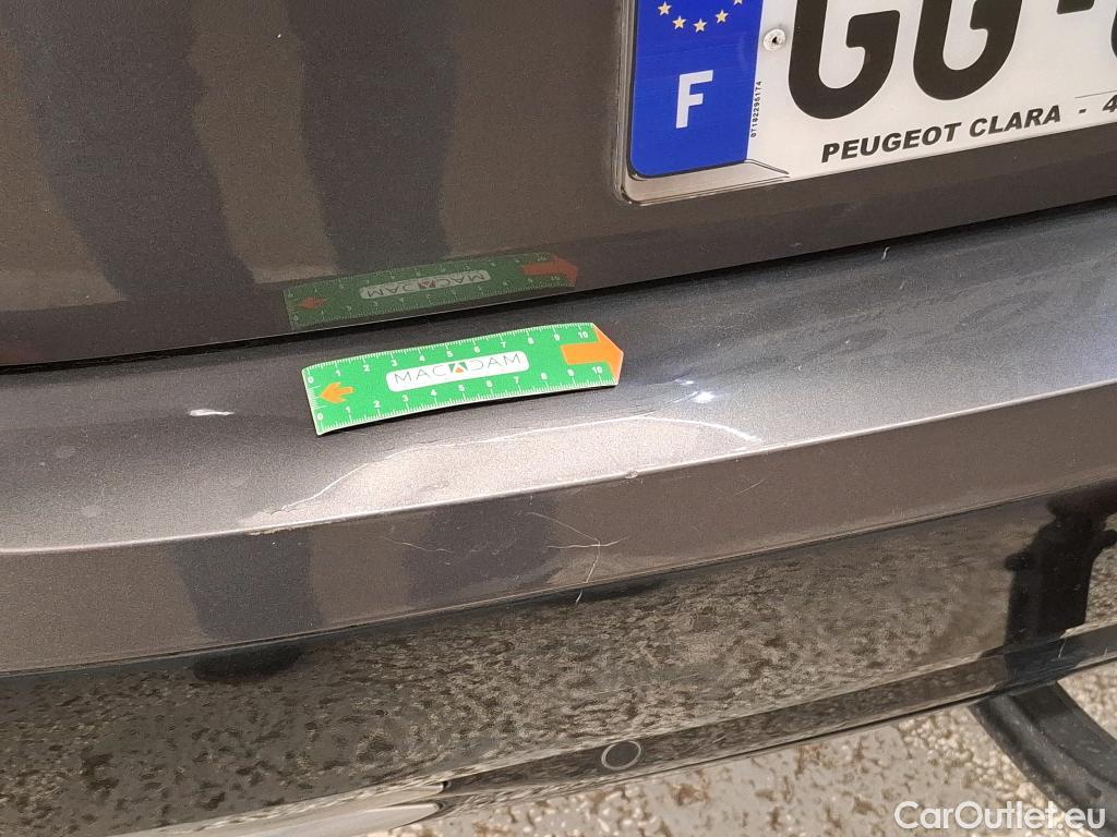 Peugeot  308 PEUGEOT  SW / 2021 / 5P / Break BlueHDi 130 EAT 8 GT #3