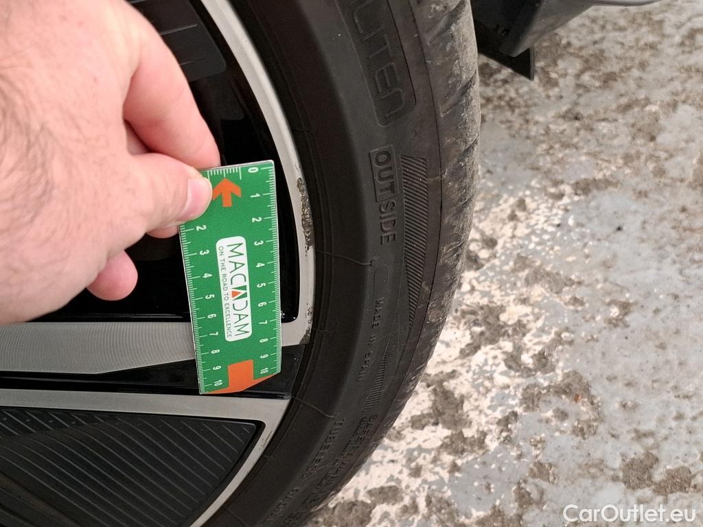 Peugeot  308 PEUGEOT  SW / 2021 / 5P / Break BlueHDi 130 EAT 8 GT #30