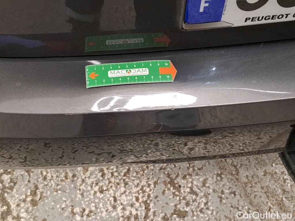 Peugeot  308 PEUGEOT  SW / 2021 / 5P / Break BlueHDi 130 EAT 8 GT #4