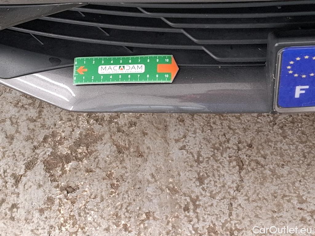 Peugeot  308 PEUGEOT  SW / 2021 / 5P / Break BlueHDi 130 EAT 8 GT #15