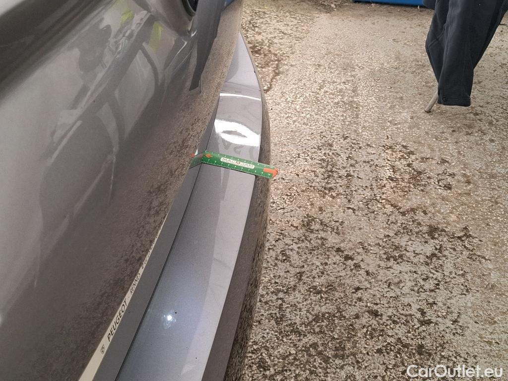  Peugeot  308 PEUGEOT  SW / 2021 / 5P / Break BlueHDi 130 EAT8 ALLURE PACK #24