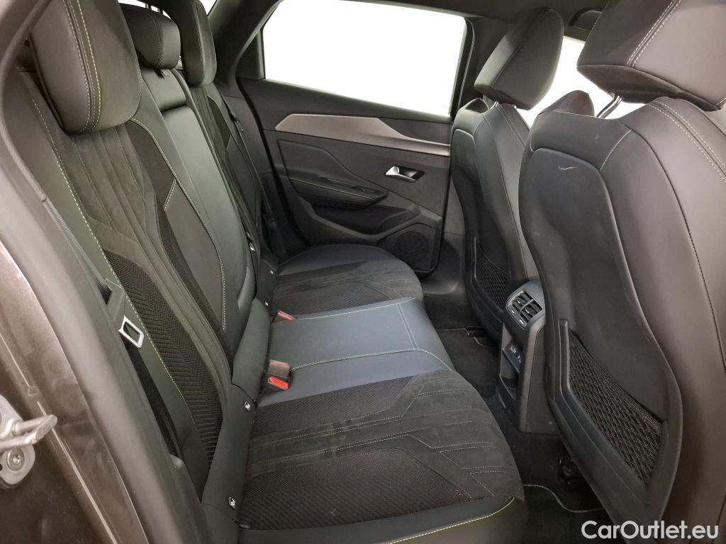 Peugeot  308 PEUGEOT  SW / 2021 / 5P / Break BlueHDi 130 EAT 8 GT #9