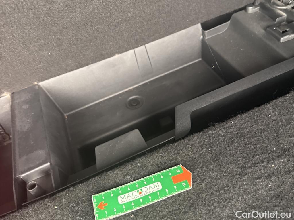  Peugeot  308 PEUGEOT  SW / 2021 / 5P / Break BlueHDi 130 EAT8 ALLURE #23