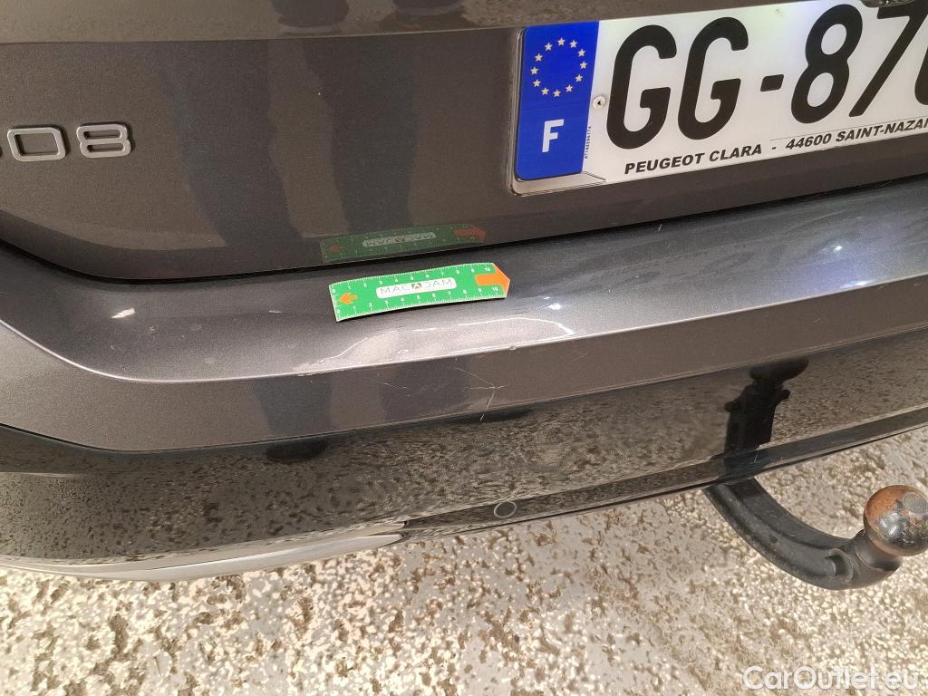 Peugeot  308 PEUGEOT  SW / 2021 / 5P / Break BlueHDi 130 EAT 8 GT #2