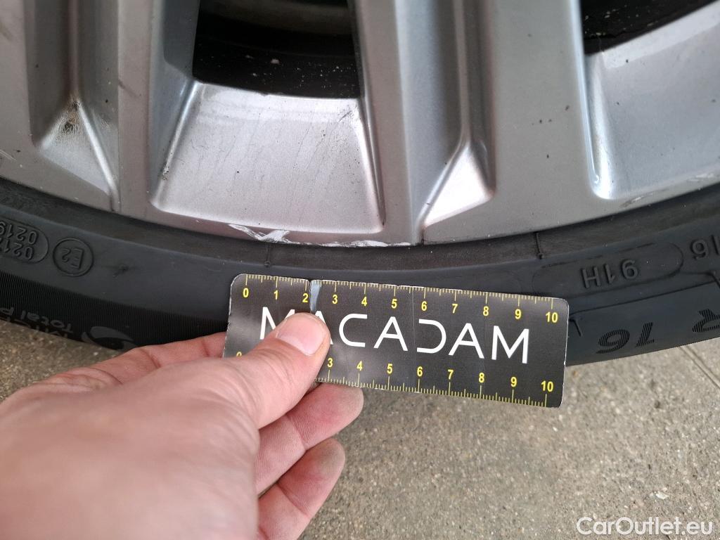  Peugeot  308  Allure Pack 1.2 PureTech 130CV BVM6 E6d #14