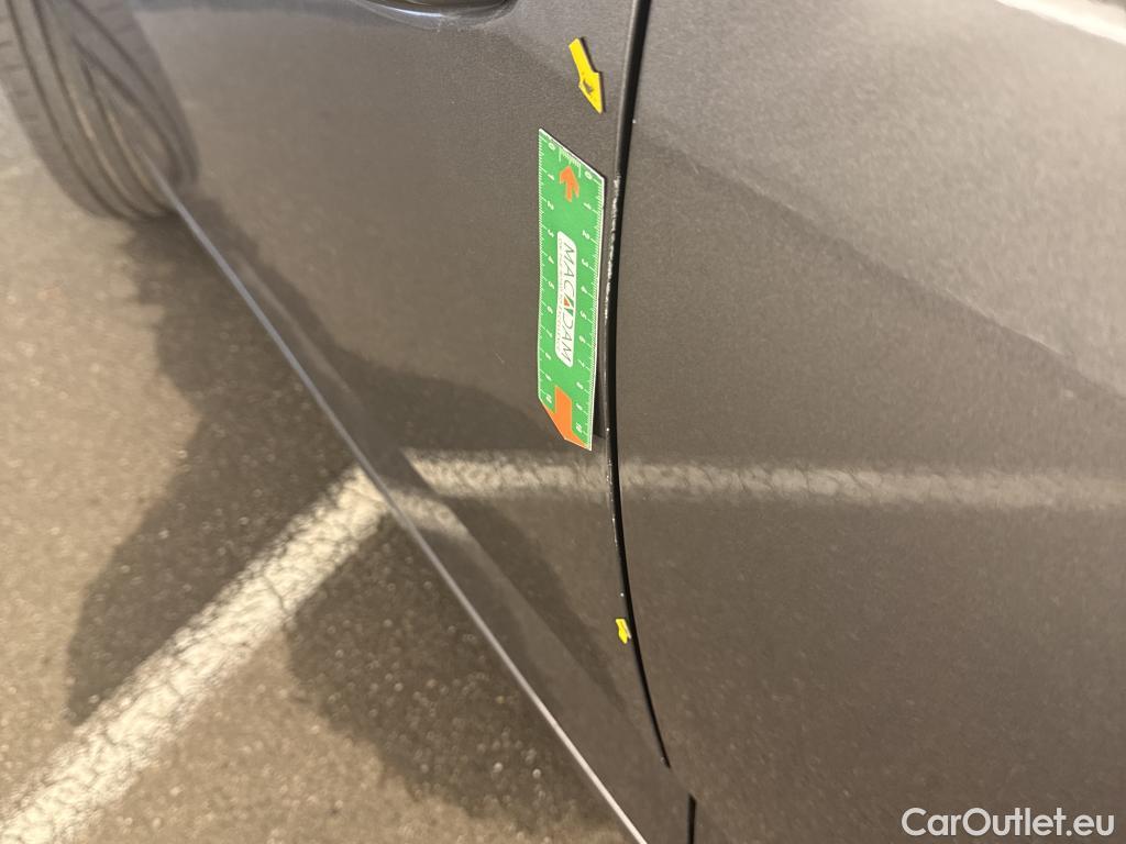  Peugeot  308 PEUGEOT  SW / 2021 / 5P / Break BlueHDi 130 EAT8 ALLURE #26