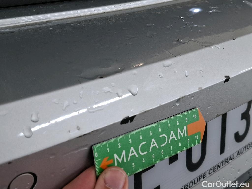  Volkswagen  Golf  VOLKSWAGEN / 2020 / 5P / Berline 2.0 TDI SCR 115 DSG7 Life Busi #3