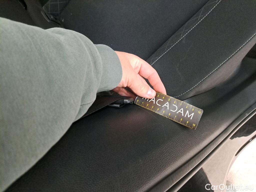  Skoda  Karoq  Business 2.0 TDI 115CV BVA7 E6d #9