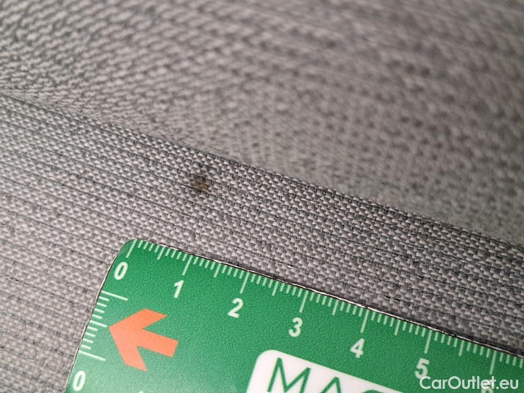  Volkswagen  Golf  VOLKSWAGEN / 2020 / 5P / Berline 2.0 TDI SCR 150 DSG7 Life Busi 1st #32