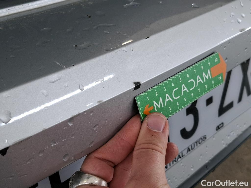  Volkswagen  Golf  VOLKSWAGEN / 2020 / 5P / Berline 2.0 TDI SCR 115 DSG7 Life Busi #4