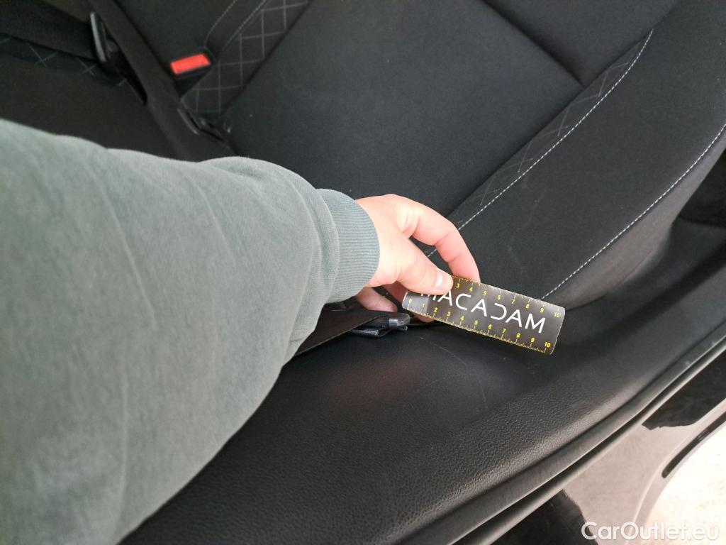  Skoda  Karoq  Business 2.0 TDI 115CV BVA7 E6d #8