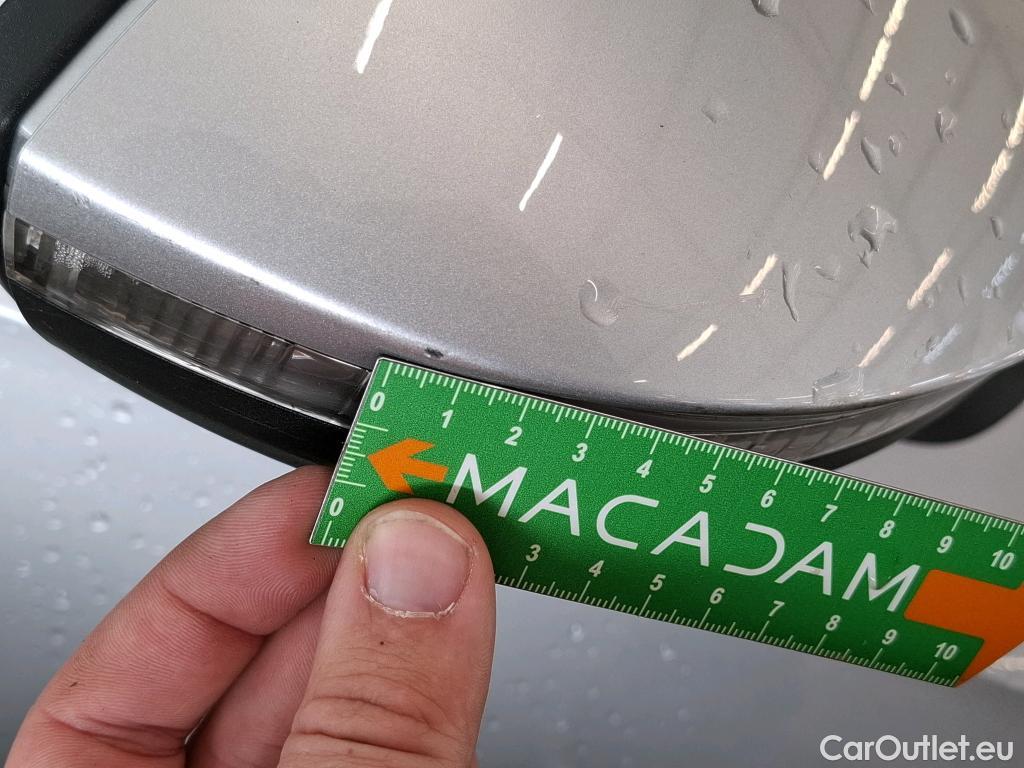  Volkswagen  Golf  VOLKSWAGEN / 2020 / 5P / Berline 2.0 TDI SCR 115 DSG7 Life Busi #37