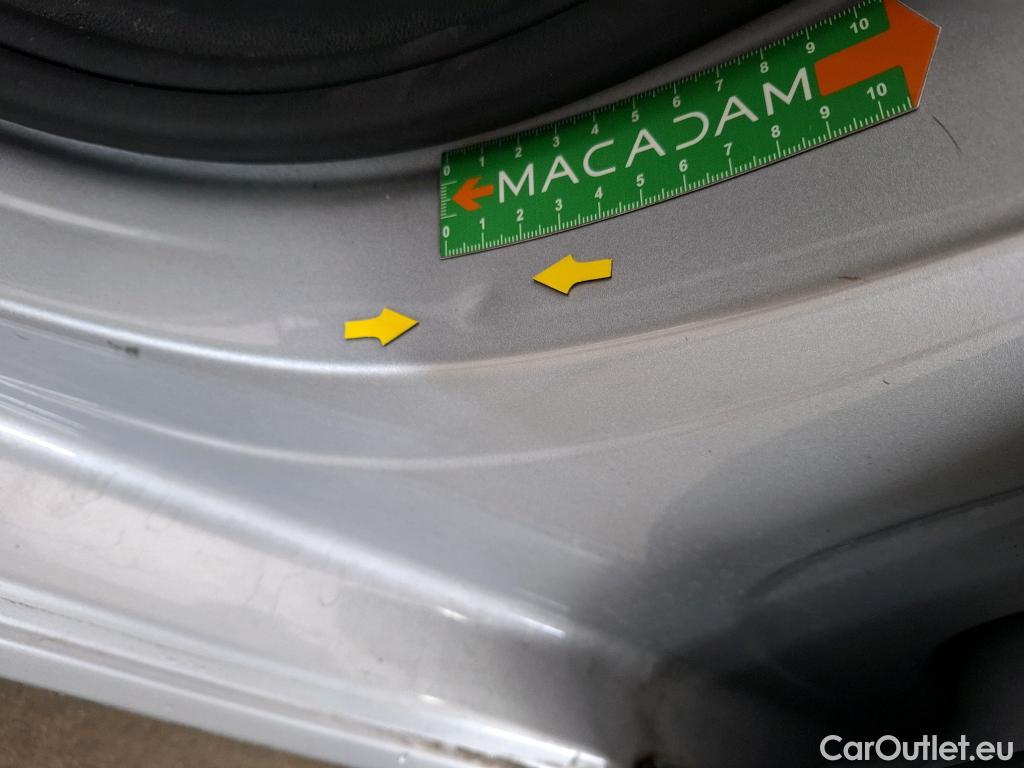  Volkswagen  Golf  VOLKSWAGEN / 2020 / 5P / Berline 2.0 TDI SCR 115 DSG7 Life Busi #24