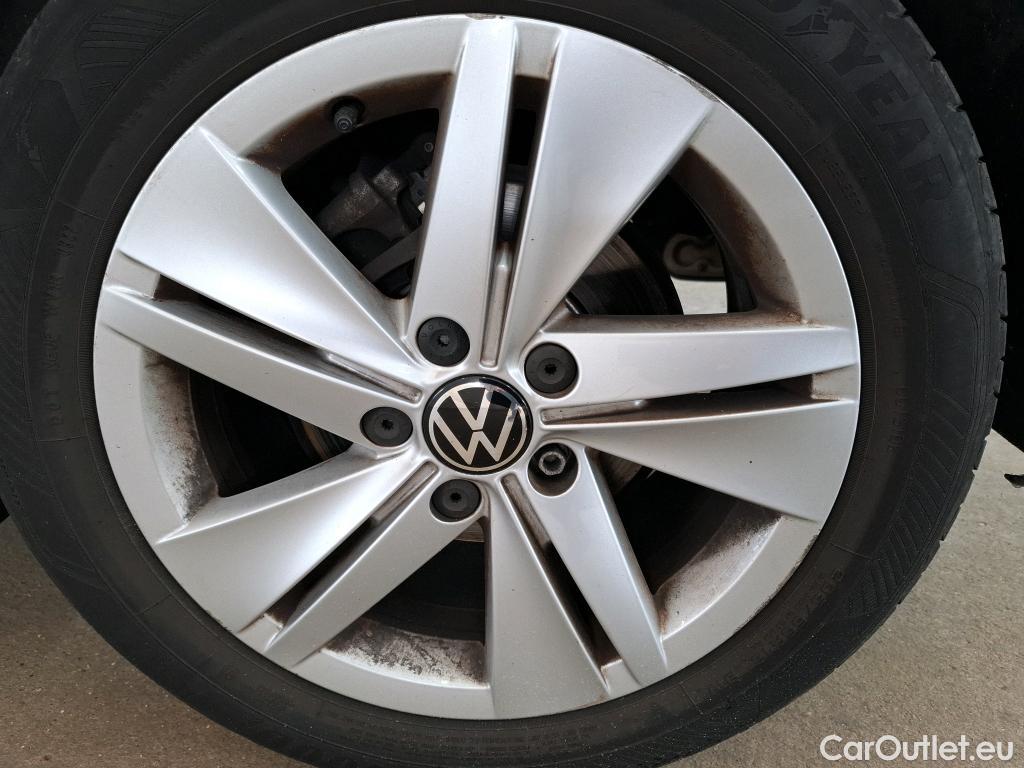  Volkswagen  Golf  VOLKSWAGEN / 2020 / 5P / Berline 2.0 TDI SCR 115 DSG7 Life Busi #16