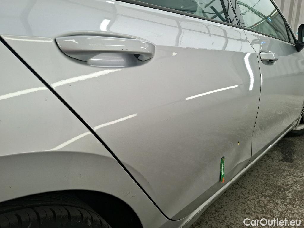  Volkswagen  Golf  VOLKSWAGEN / 2020 / 5P / Berline 2.0 TDI SCR 150 DSG7 Life Busi 1st #1