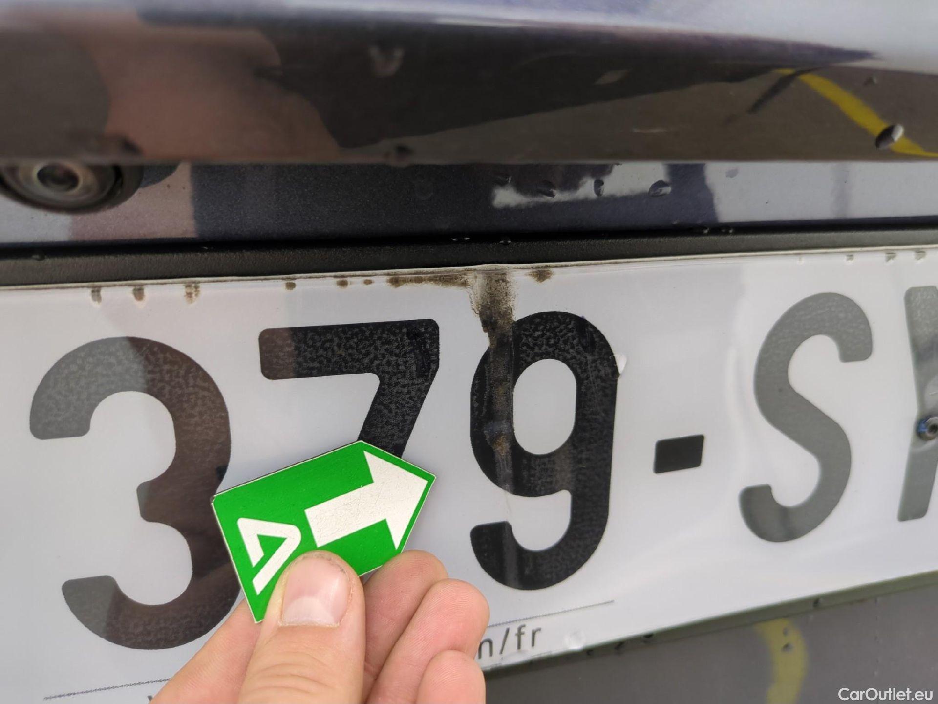 Tesla  Model Y TESLA  / 2020 / 5P / SUV Grand Autonomie Dual Motor AWD #2