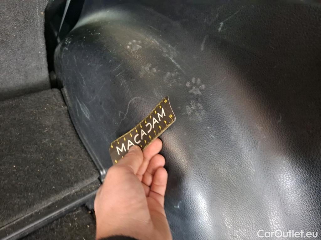  Toyota  RAV4 TOYOTA  Hybride 5p SUV AWD Dynamic Edition #9