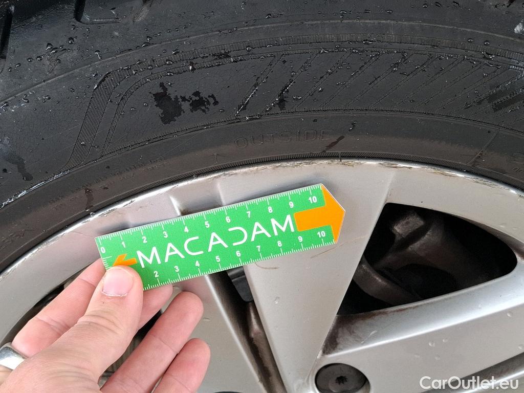  Volkswagen  Golf  VOLKSWAGEN / 2020 / 5P / Berline 2.0 TDI SCR 115 DSG7 Life Busi #12