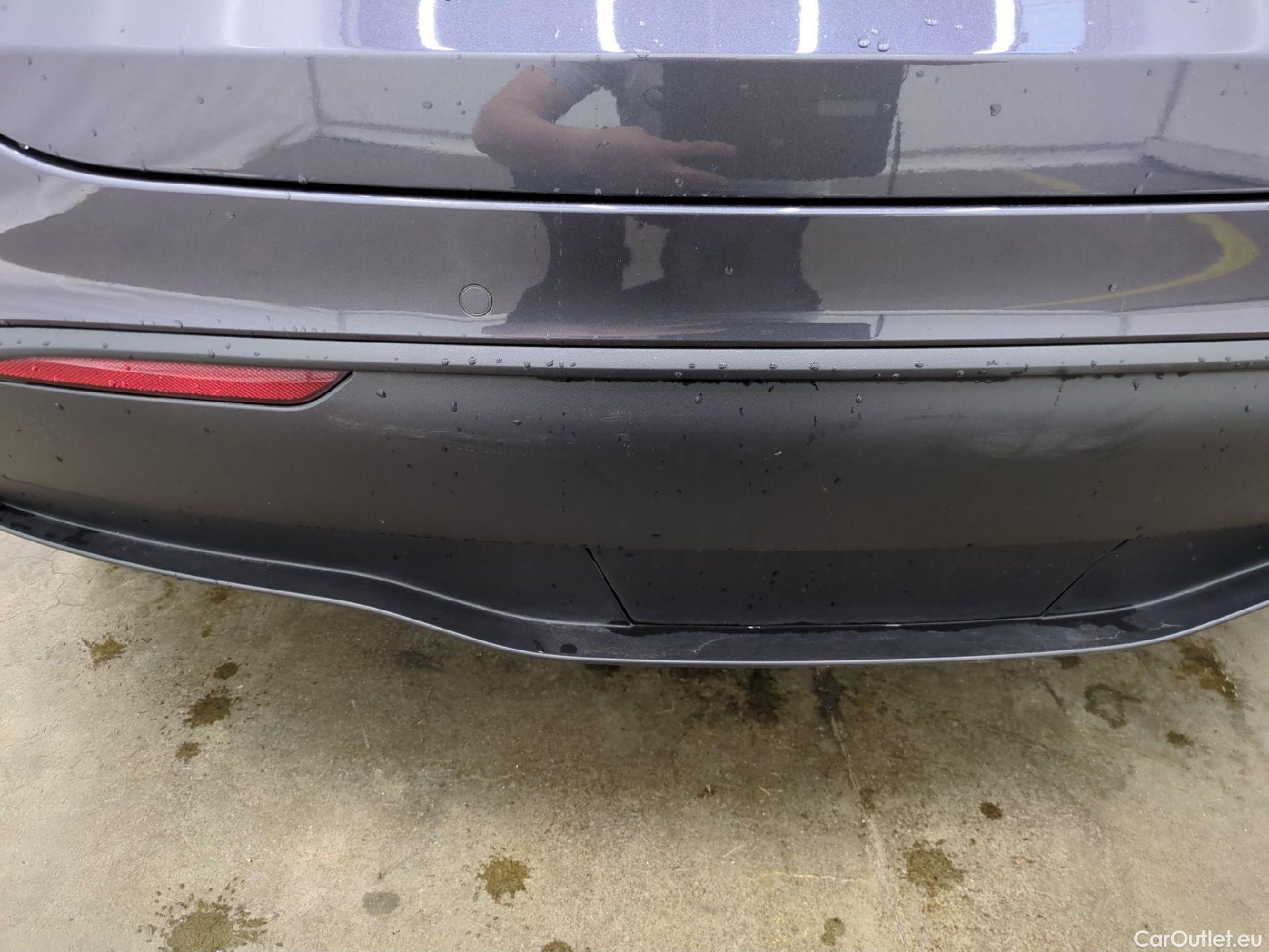 Tesla  Model Y TESLA  / 2020 / 5P / SUV Grand Autonomie Dual Motor AWD #12