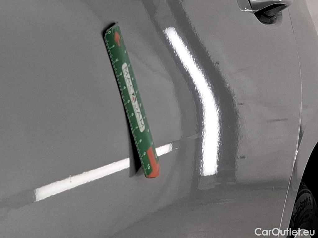  Volkswagen  Golf  VOLKSWAGEN / 2020 / 5P / Berline 2.0 TDI SCR 150 DSG7 Life Busi 1st #13