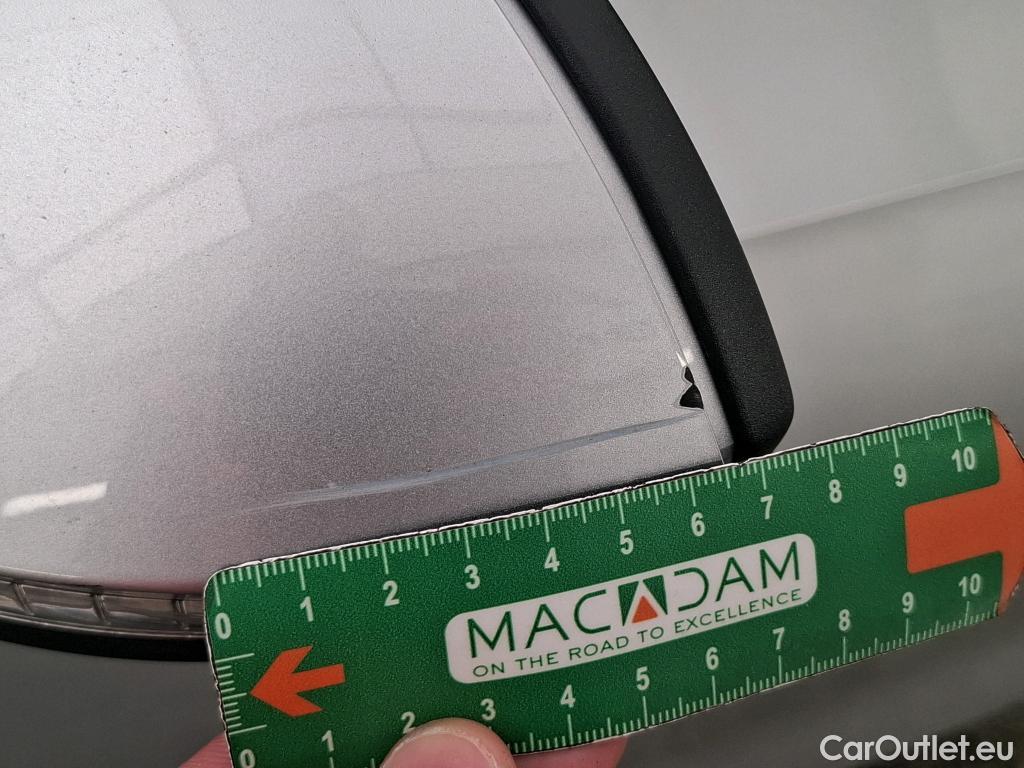  Volkswagen  Golf  VOLKSWAGEN / 2020 / 5P / Berline 2.0 TDI SCR 150 DSG7 Life Busi 1st #29