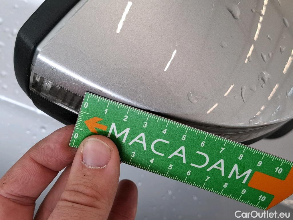  Volkswagen  Golf  VOLKSWAGEN / 2020 / 5P / Berline 2.0 TDI SCR 115 DSG7 Life Busi #36