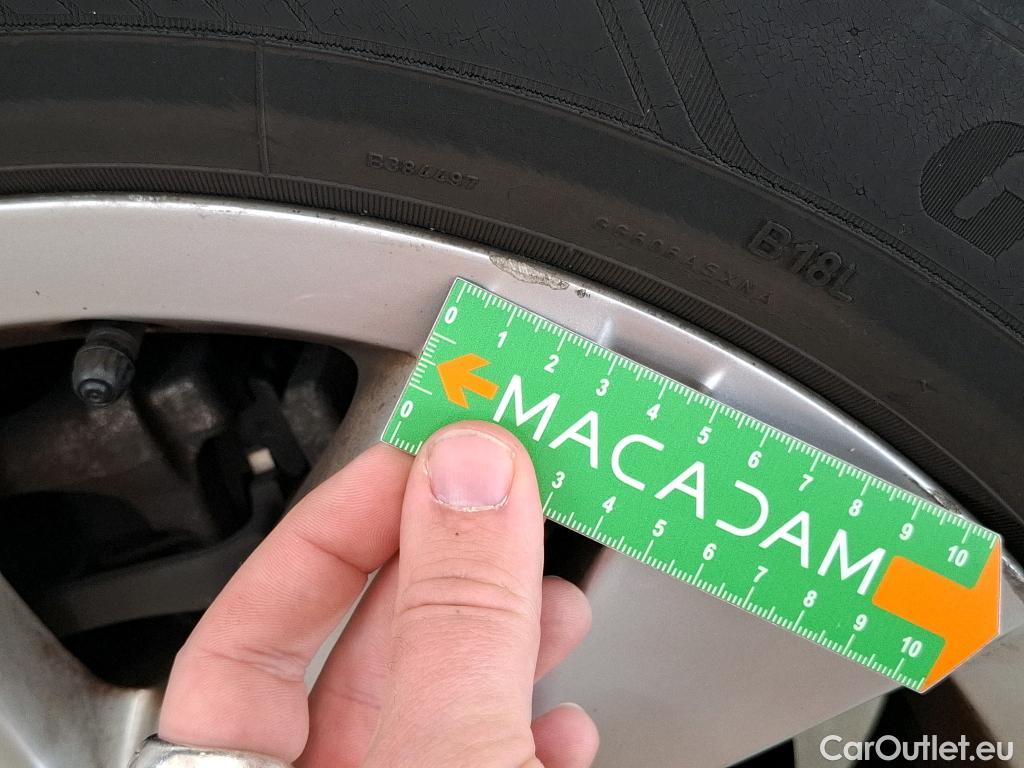  Volkswagen  Golf  VOLKSWAGEN / 2020 / 5P / Berline 2.0 TDI SCR 115 DSG7 Life Busi #19