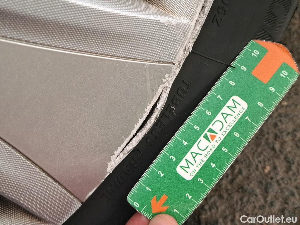  Renault  Clio RENAULT  Société VU 5p Berline Air dCi 75 - 18 #58