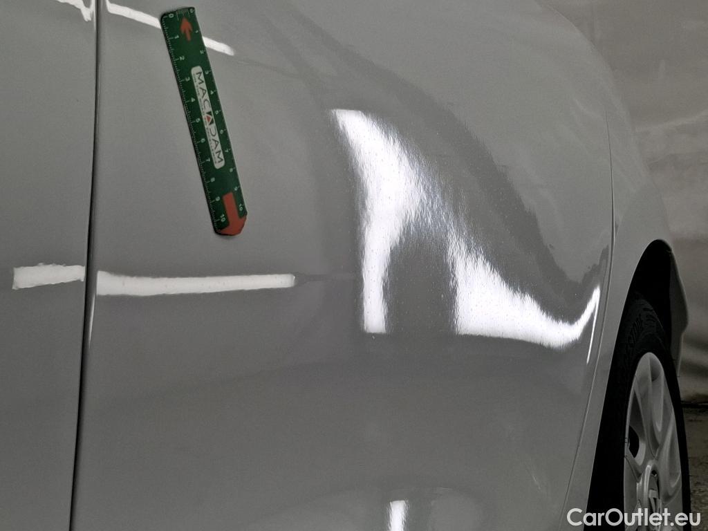  Renault  Clio RENAULT  Société VU 5p Berline Air dCi 75 - 18 #31