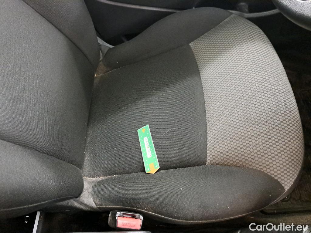 Renault  Kangoo  II Express Maxi Extra (Série Spéciale) 1.5 dCi 95CV BVM6 E6dT #25