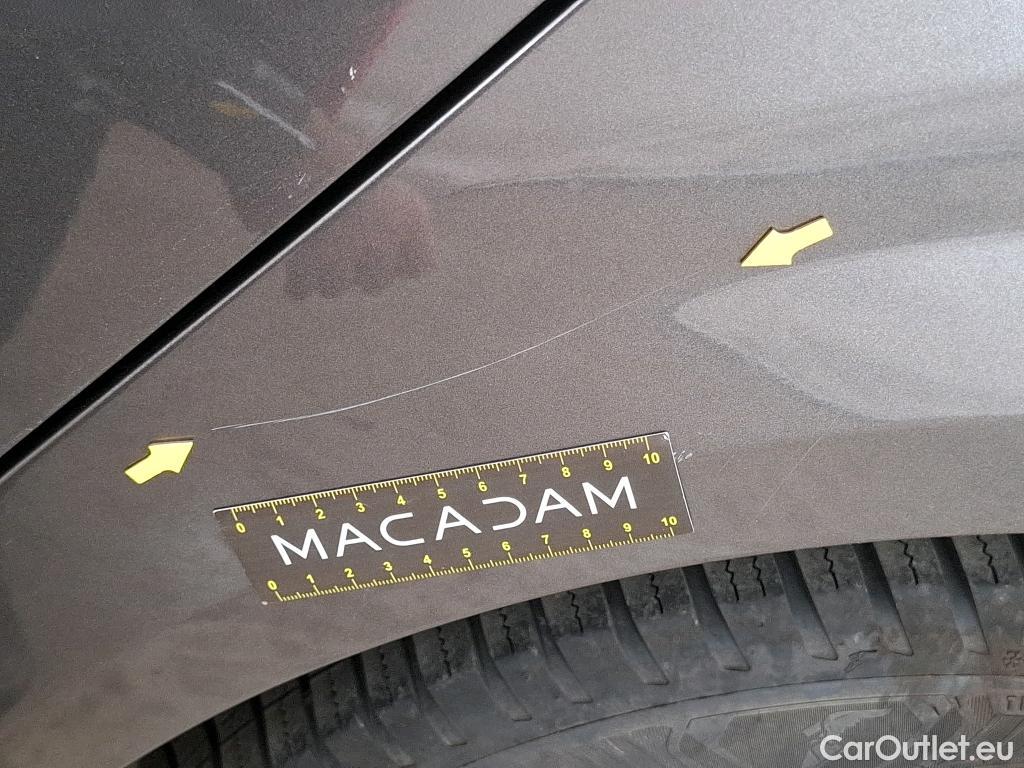  Peugeot  208  Premium 1.5 HDi 100CV BVM6 E6d #38