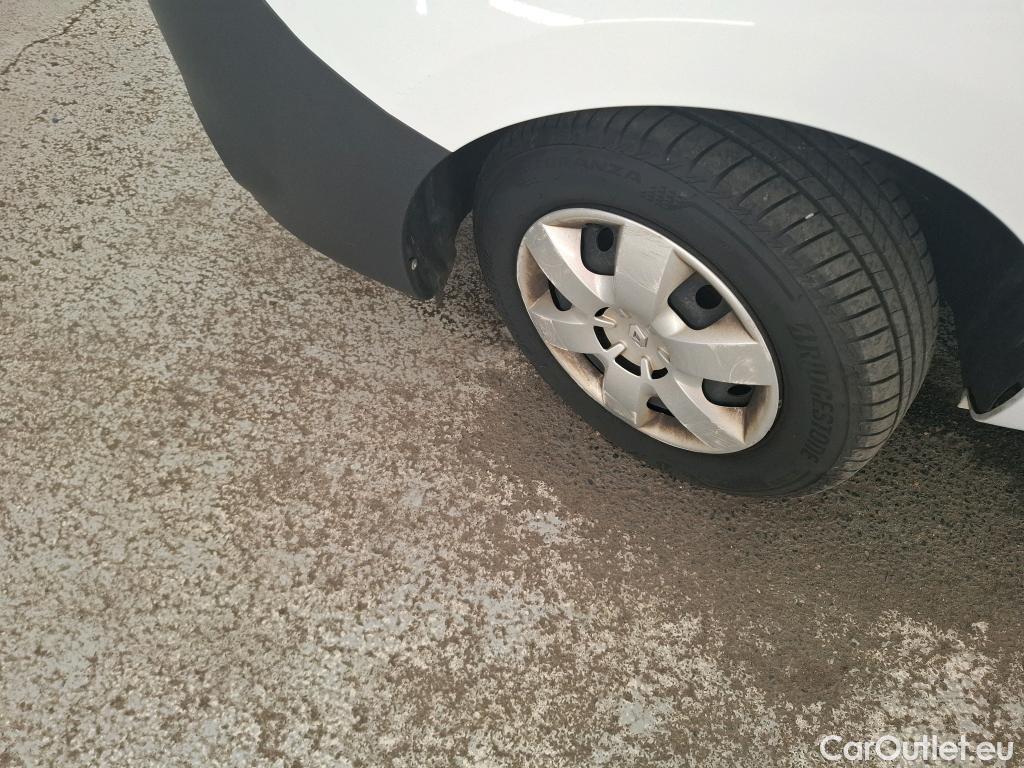 Renault  Kangoo  Express Maxi Extra (Série Spéciale) 1.5 dCi 90CV BVM5 E6 #30