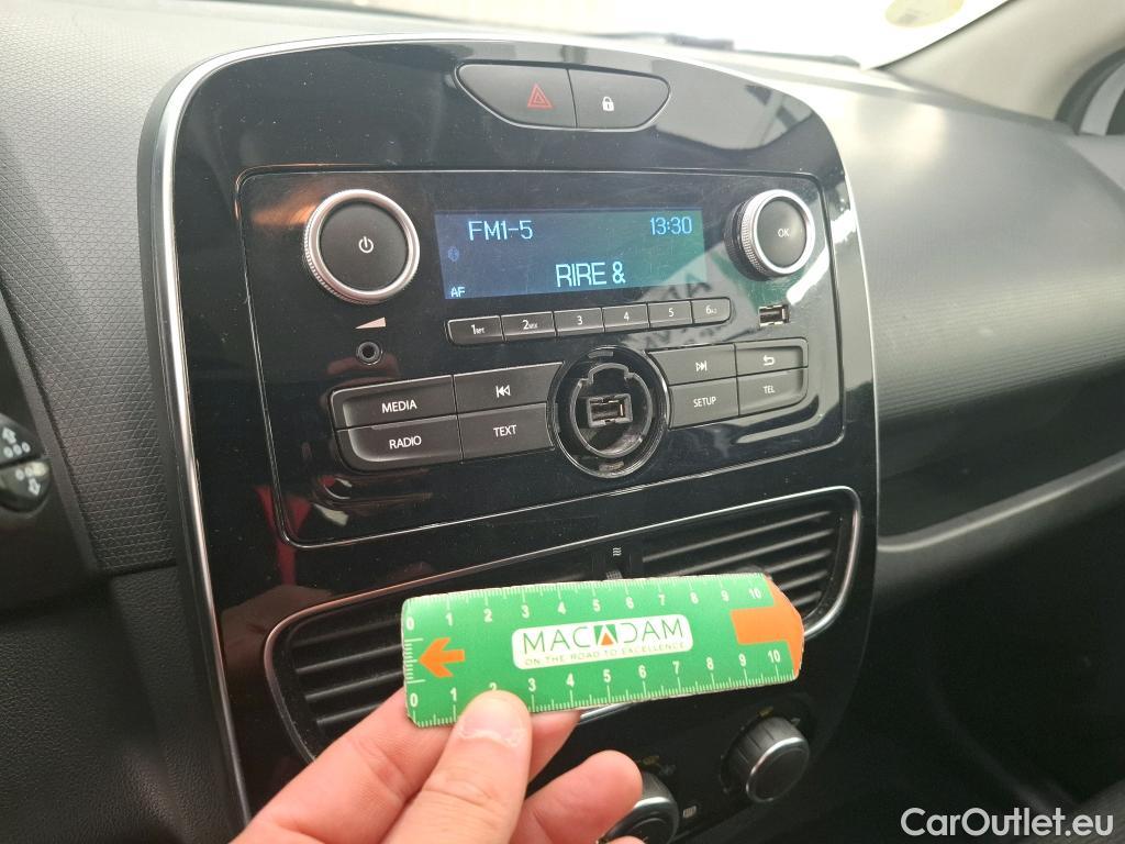  Renault  Clio RENAULT  Société VU 5p Berline Air dCi 75 - 18 #44