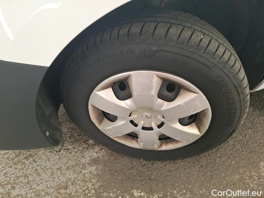 Renault  Kangoo  Express Maxi Extra (Série Spéciale) 1.5 dCi 90CV BVM5 E6 #38