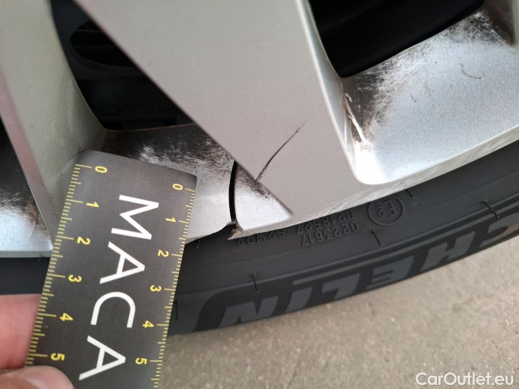  Peugeot  208  Premium 1.5 HDi 100CV BVM6 E6d #60