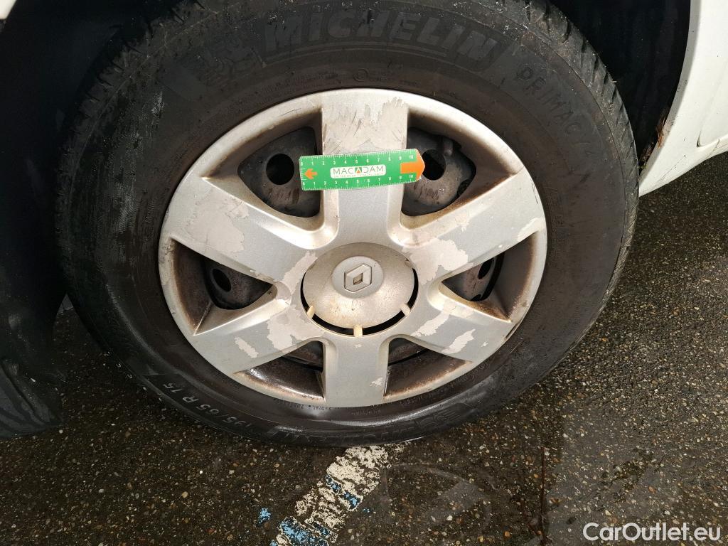  Renault  Kangoo  Express Grand Confort (L1) 1.5 dCi 90CV BVM5 E6 #39