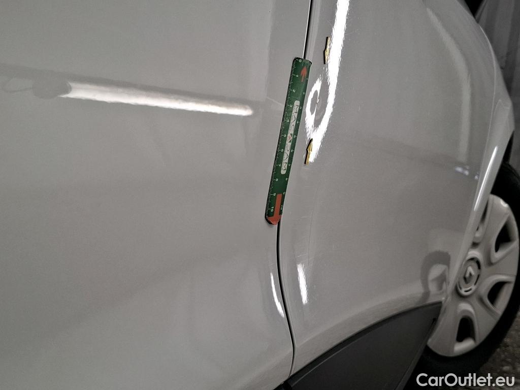  Renault  Clio RENAULT  Société VU 5p Berline Air dCi 75 - 18 #22