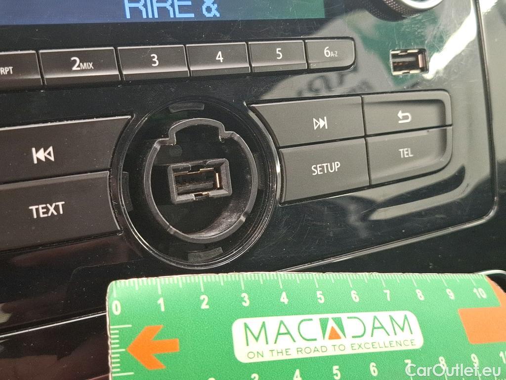  Renault  Clio RENAULT  Société VU 5p Berline Air dCi 75 - 18 #45