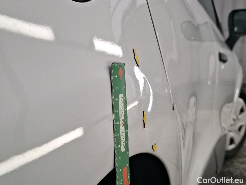  Renault  Clio RENAULT  Société VU 5p Berline Air dCi 75 - 18 #15