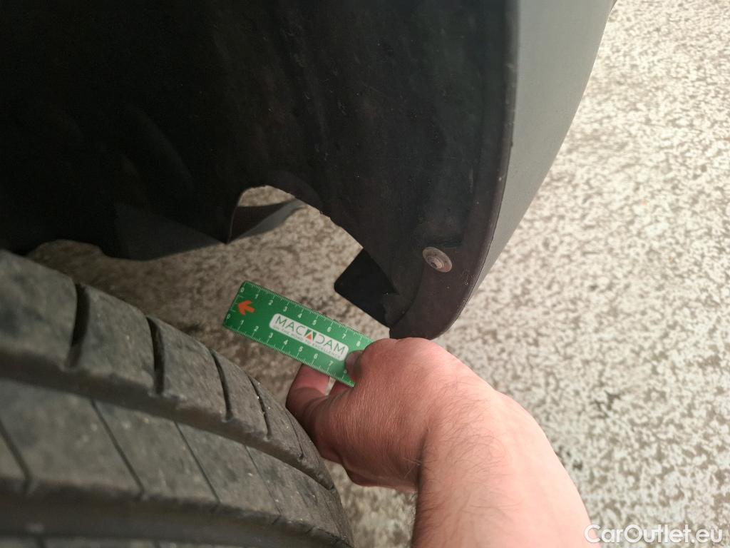 Renault  Kangoo  Express Maxi Extra (Série Spéciale) 1.5 dCi 90CV BVM5 E6 #27