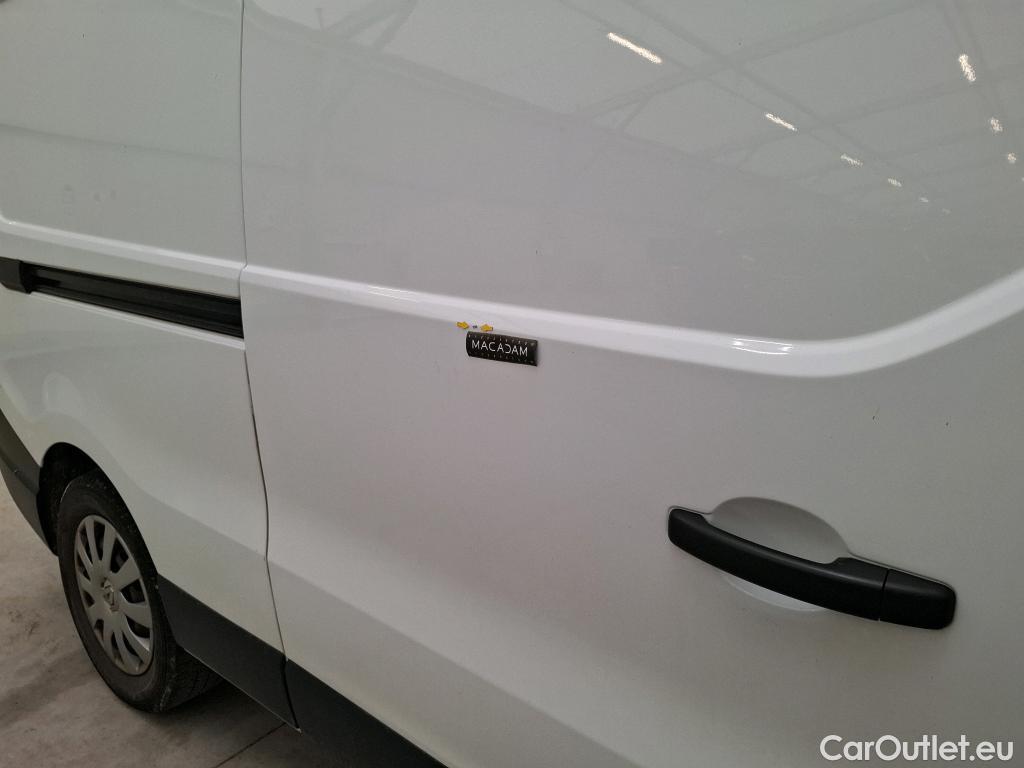 Renault  Trafic RENAULT  / 2014 / 4P / Fourgon tôlé FG GCF L2H2 1200 Energy dCi 145 E6 #38