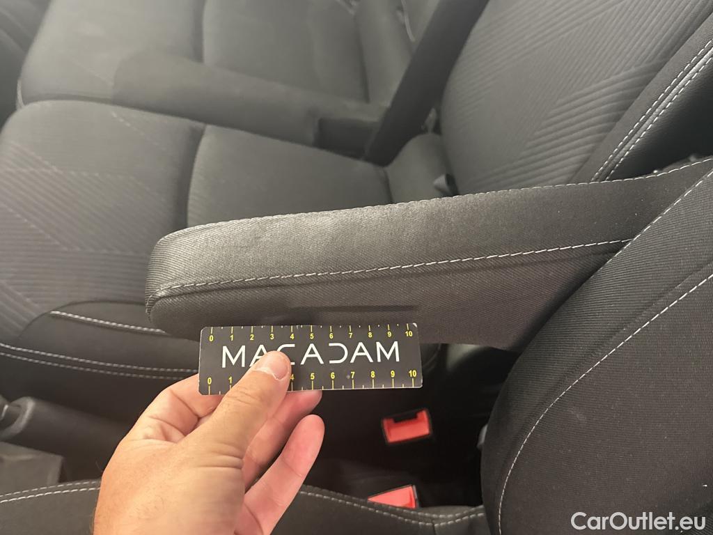  Renault  Trafic  III Fourgon Grand Confort L1H1 1000 1.6 dCi 145CV BVM6 E6dT #32