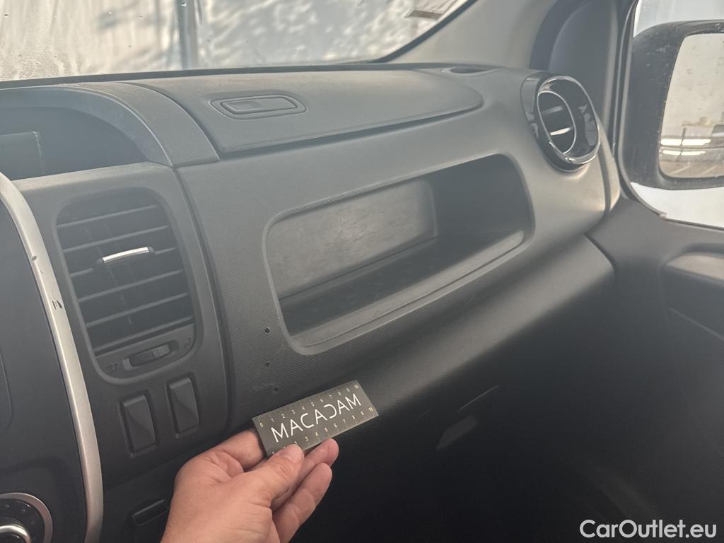  Renault  Trafic  III Fourgon Grand Confort L1H1 1000 1.6 dCi 145CV BVM6 E6dT #45