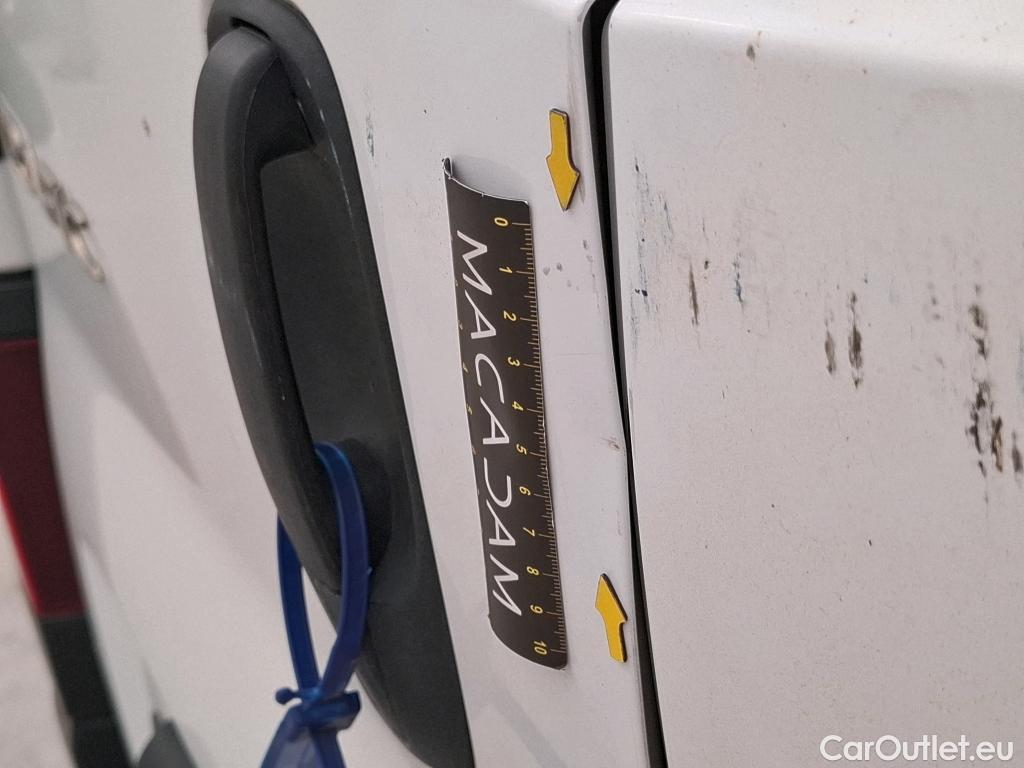 Renault  Trafic RENAULT  / 2014 / 4P / Fourgon tôlé FG GCF L2H2 1200 Energy dCi 145 E6 #13