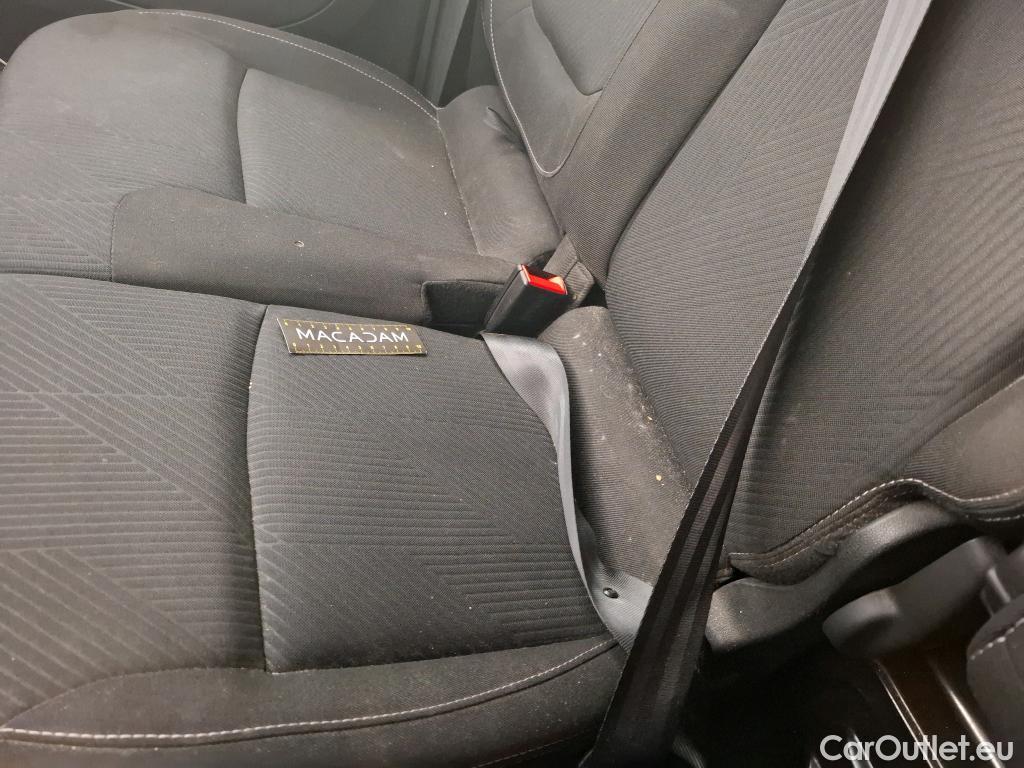 Renault  Trafic  III Fourgon Grand Confort L1H1 1000 1.6 dCi 145CV BVM6 E6dT #48