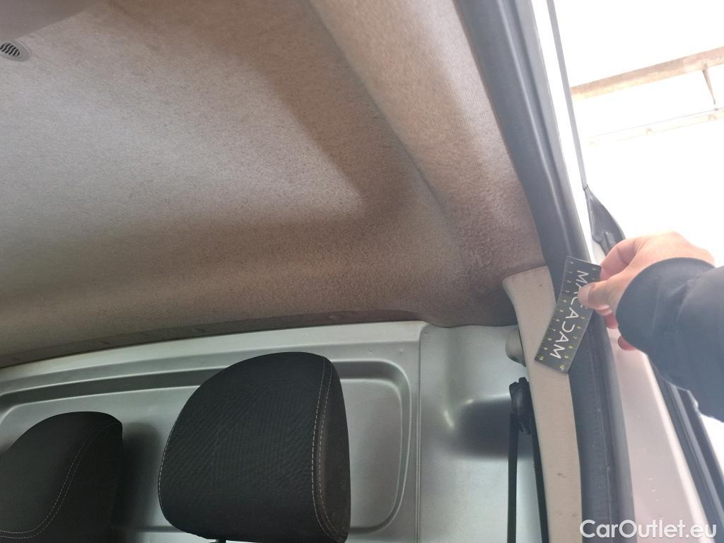 Renault  Trafic  III Fourgon Grand Confort L1H1 1000 1.6 dCi 145CV BVM6 E6dT #49