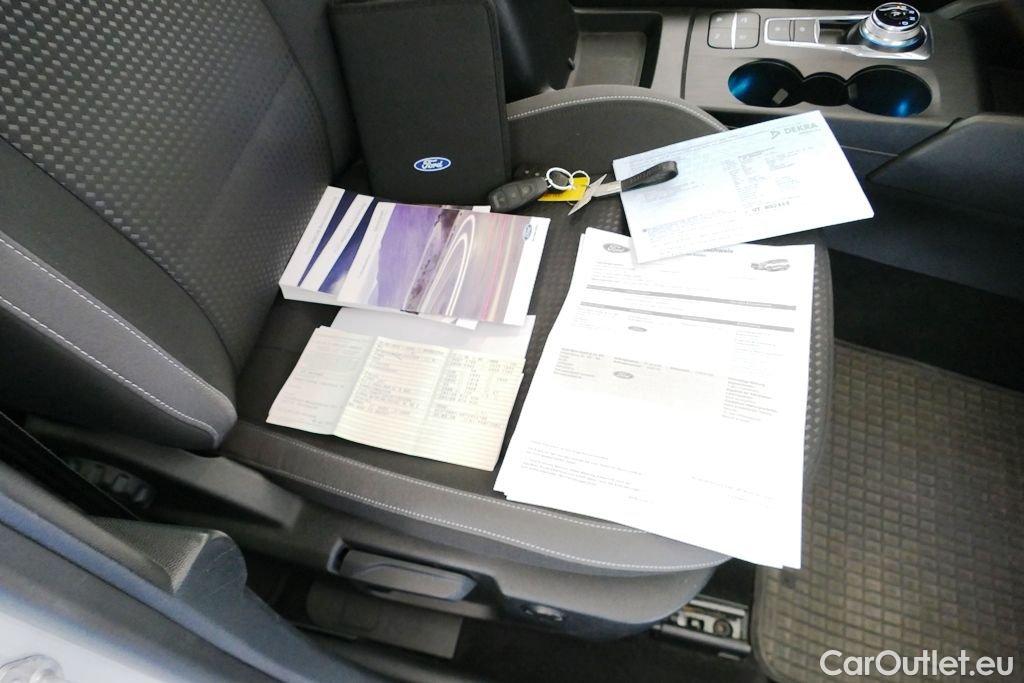 Ford  Focus  Turnier Cool & Connect 1.5 EcoBlue 88KW AT8 E6dT #59