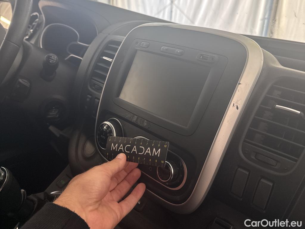  Renault  Trafic  III Fourgon Grand Confort L1H1 1000 1.6 dCi 145CV BVM6 E6dT #17