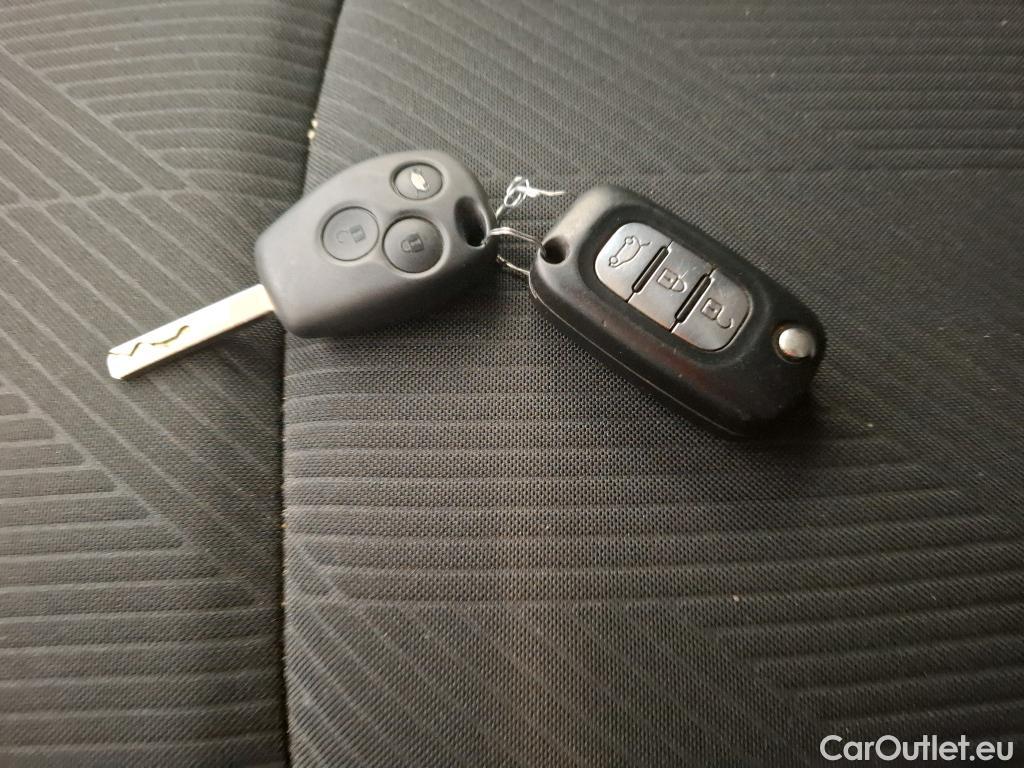 Renault  Trafic  III Fourgon Grand Confort L1H1 1000 1.6 dCi 145CV BVM6 E6dT #12